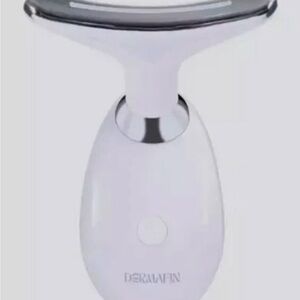 White Facial Massager, brand new, sealed in box